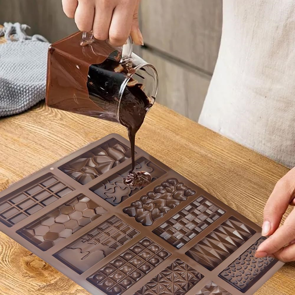 12 In 1 Chocolate Molds Dubai  - Silicone Mold Baking reseña y precio